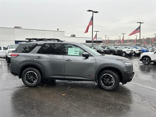 new 2024 Nissan Pathfinder car, priced at $38,550