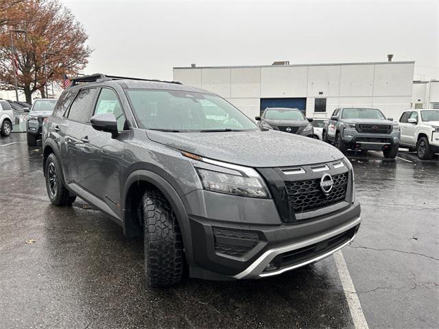 new 2024 Nissan Pathfinder car, priced at $38,550