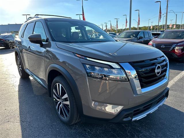 new 2024 Nissan Pathfinder car, priced at $50,801