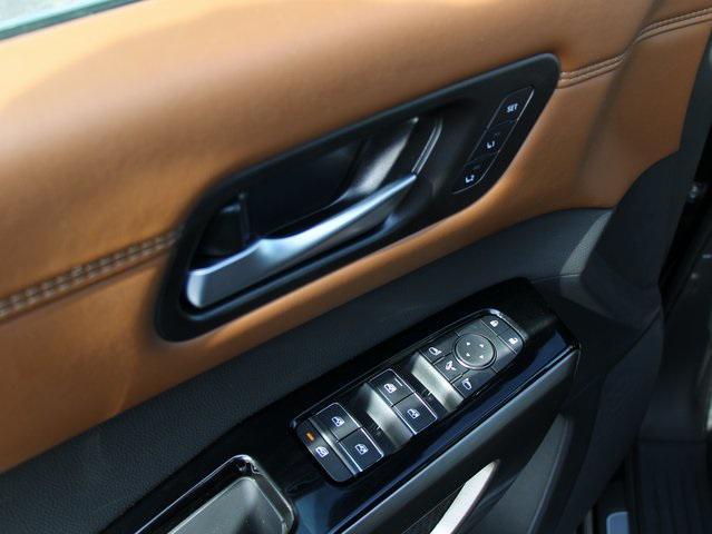 new 2025 Nissan Pathfinder car, priced at $47,631