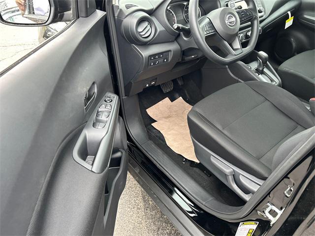 new 2025 Nissan Kicks car, priced at $23,286