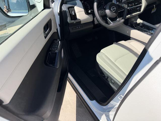 new 2025 Nissan Pathfinder car, priced at $40,390