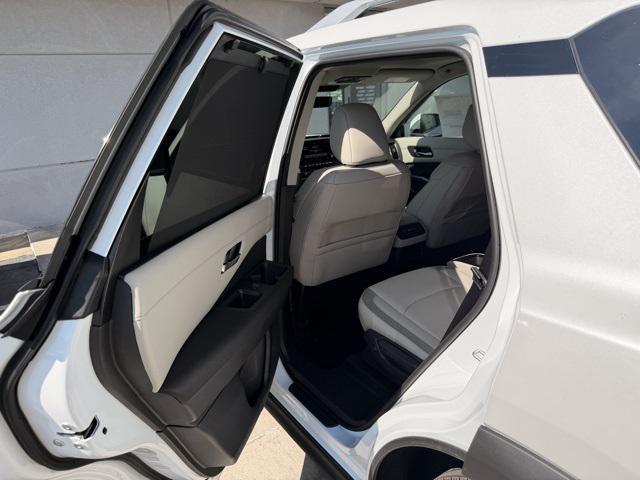 new 2025 Nissan Pathfinder car, priced at $40,390