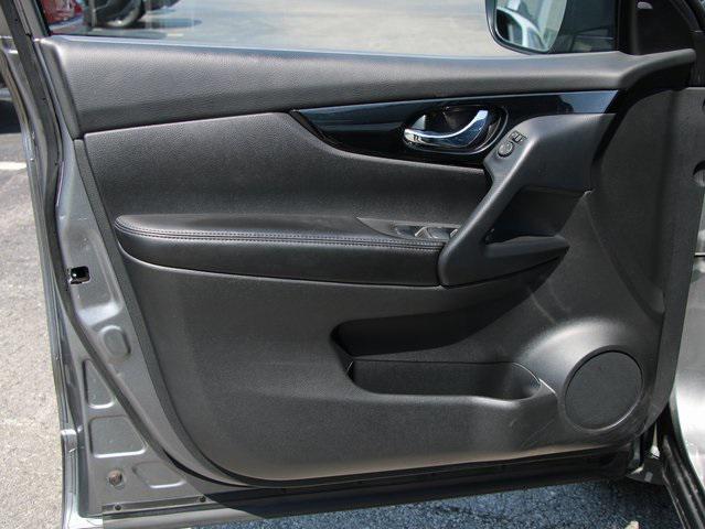 used 2022 Nissan Rogue Sport car, priced at $21,995