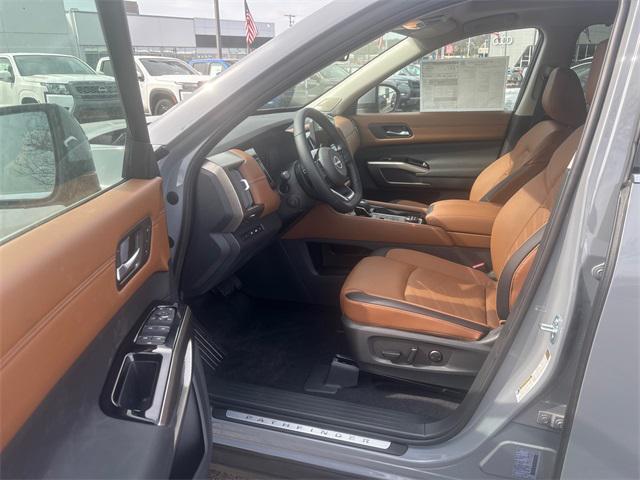 new 2025 Nissan Pathfinder car, priced at $50,101
