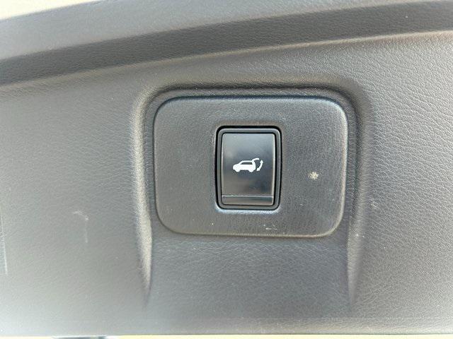 used 2015 Nissan Murano car, priced at $15,995