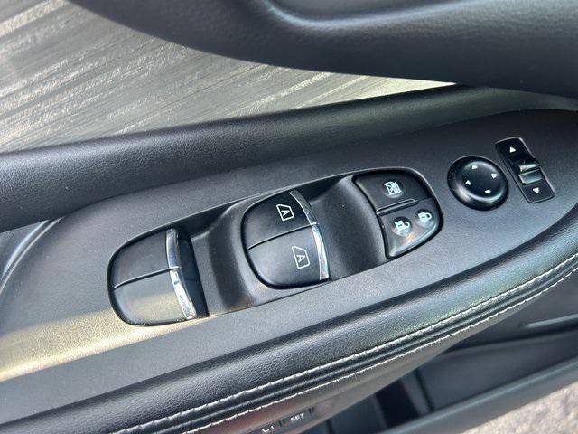 used 2015 Nissan Murano car, priced at $15,995