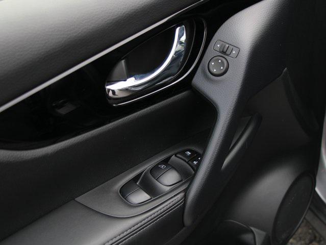 used 2022 Nissan Rogue Sport car, priced at $23,055
