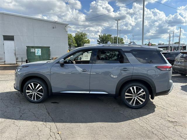 new 2024 Nissan Pathfinder car, priced at $50,304