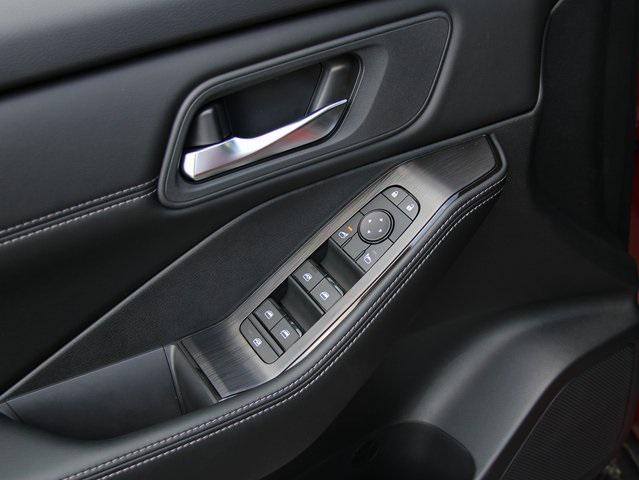 new 2025 Nissan Rogue car, priced at $33,111
