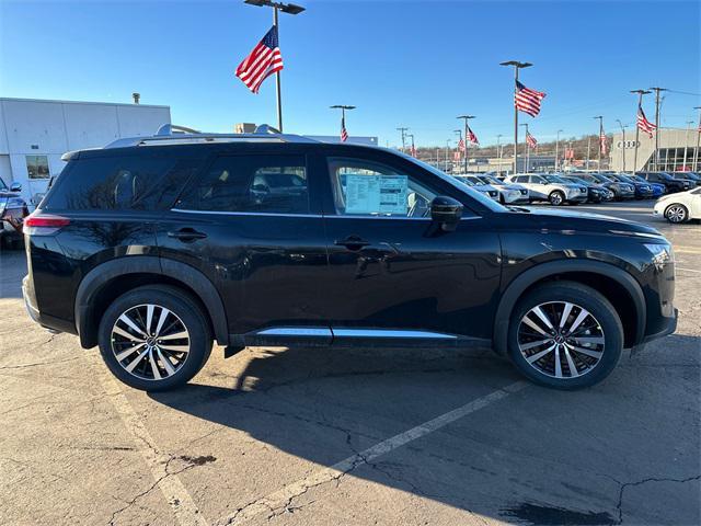 new 2025 Nissan Pathfinder car, priced at $50,227