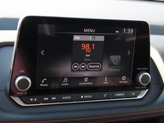 new 2025 Nissan Rogue car, priced at $33,850
