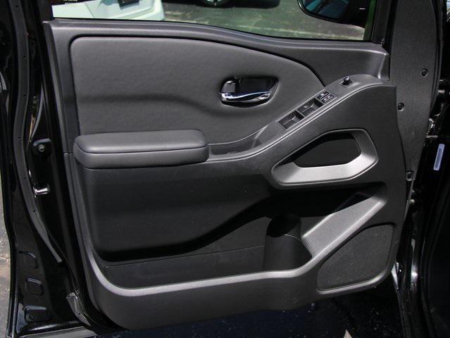 used 2022 Nissan Frontier car, priced at $27,950