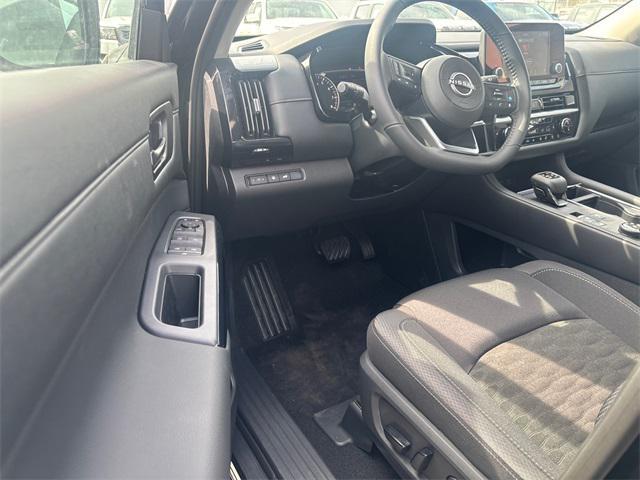 new 2025 Nissan Pathfinder car, priced at $41,986