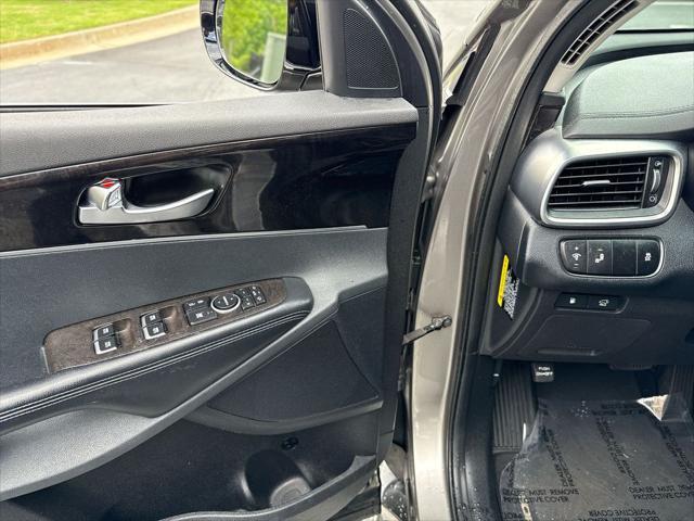 used 2018 Kia Sorento car, priced at $12,826