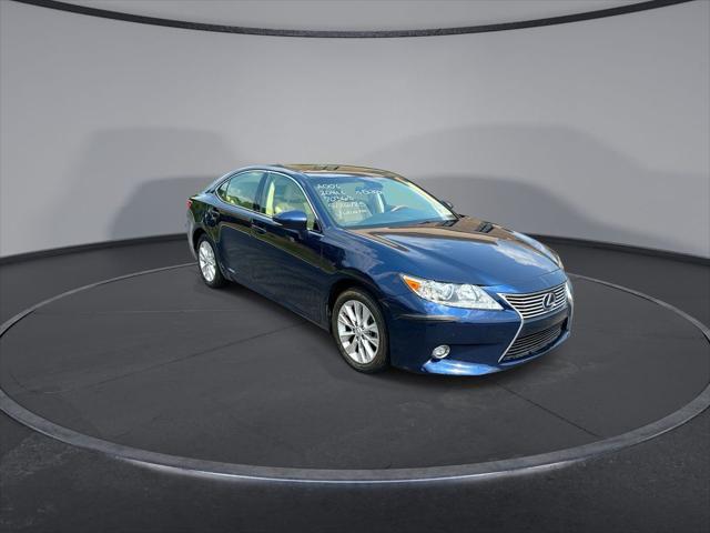 used 2014 Lexus ES 300h car, priced at $18,522
