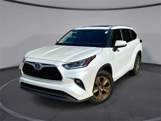 used 2023 Toyota Highlander Hybrid car, priced at $34,932