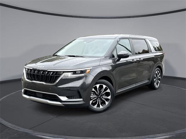 used 2024 Kia Carnival car, priced at $37,764