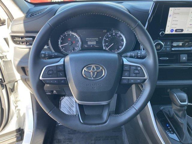 used 2024 Toyota Highlander car, priced at $38,993