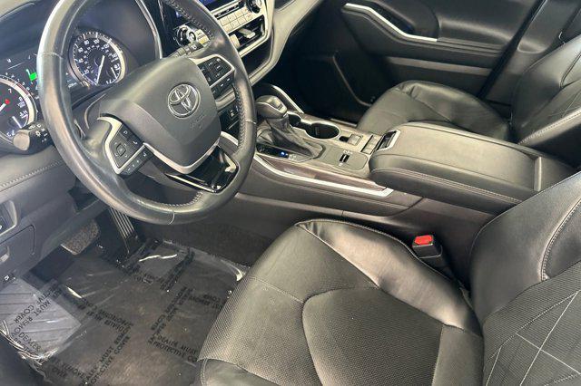 used 2022 Toyota Highlander car, priced at $32,991