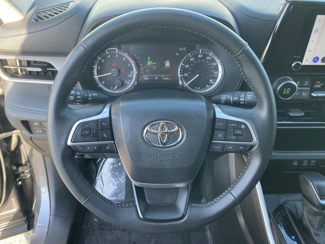 used 2024 Toyota Highlander car, priced at $35,992