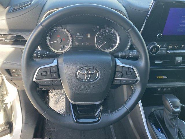 used 2024 Toyota Highlander car, priced at $42,993