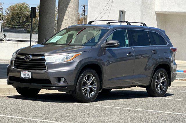 used 2016 Toyota Highlander car, priced at $18,263