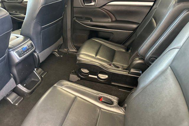 used 2016 Toyota Highlander car, priced at $18,263