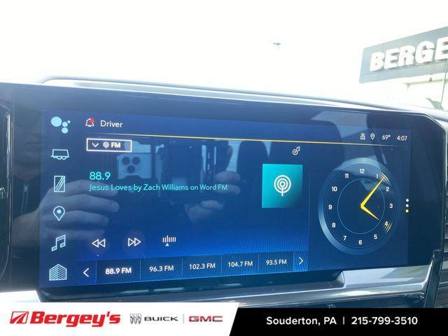 used 2022 Chevrolet Silverado 1500 car, priced at $39,395