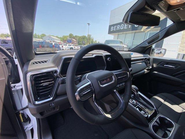 new 2025 GMC Canyon car, priced at $44,395