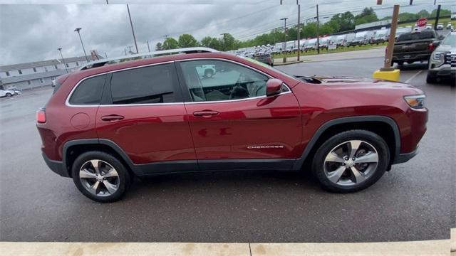 used 2019 Jeep Cherokee car, priced at $18,995
