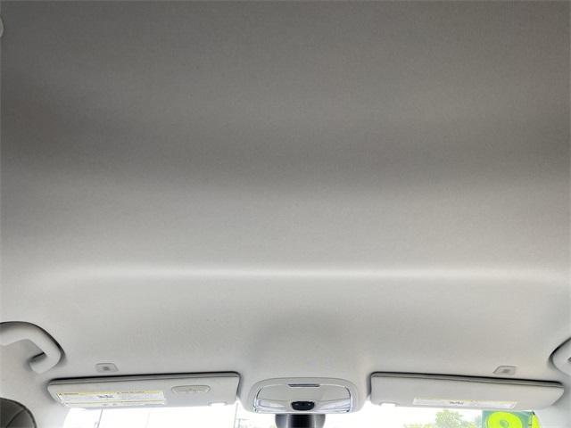 used 2019 Jeep Cherokee car, priced at $18,995