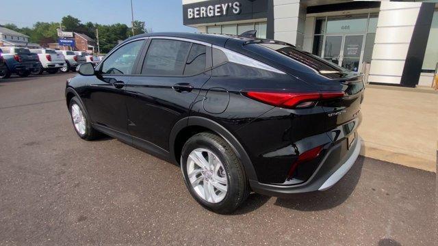new 2025 Buick Envista car, priced at $27,875