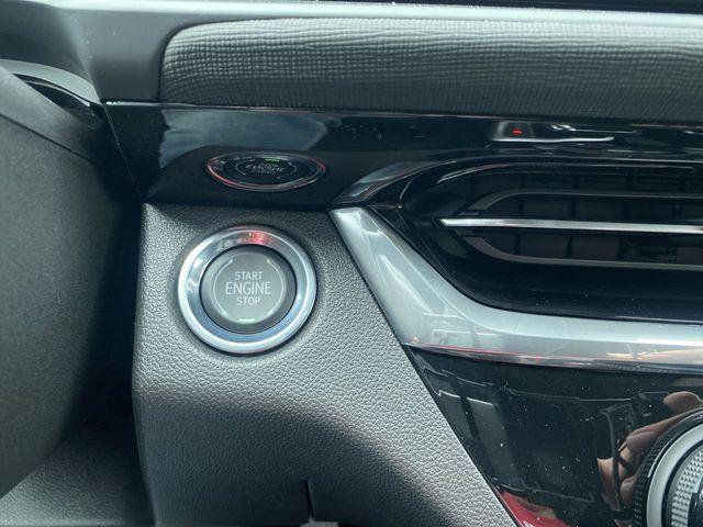 new 2025 Buick Envista car, priced at $26,731