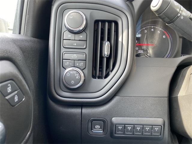 new 2025 GMC Sierra 2500 car, priced at $54,640