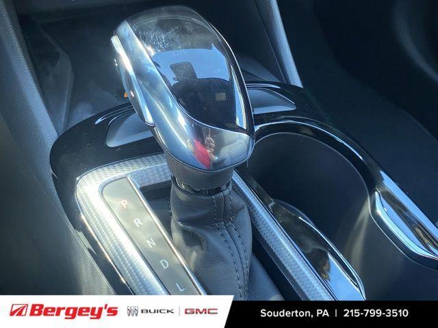 new 2025 Buick Envista car, priced at $29,335