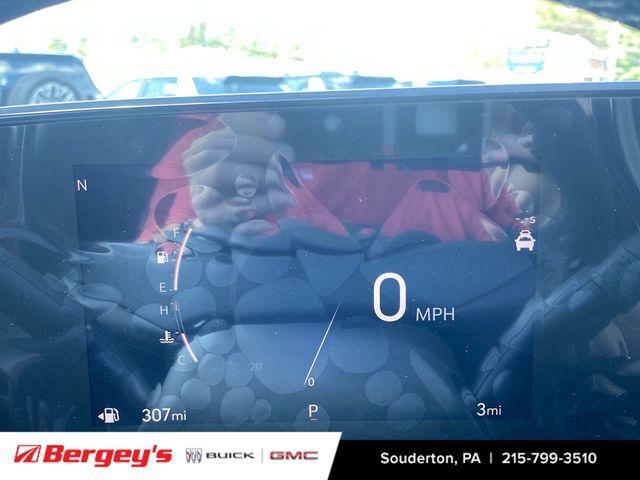 new 2025 Buick Envista car, priced at $29,335