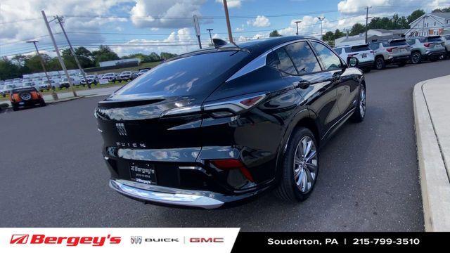 new 2025 Buick Envista car, priced at $29,335