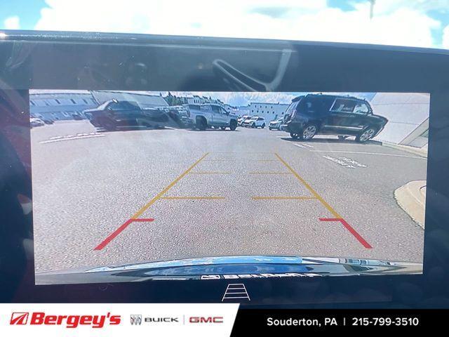 new 2025 Buick Envista car, priced at $29,335