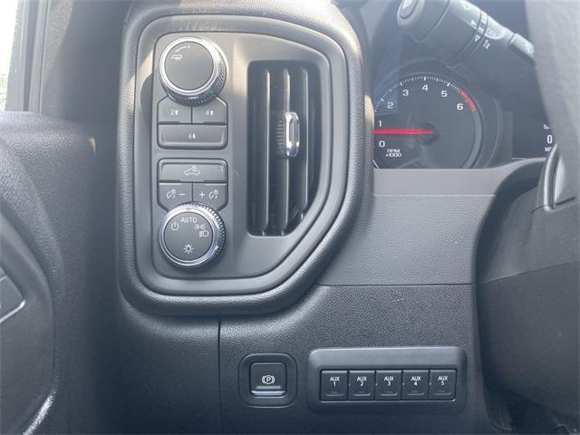 new 2025 GMC Sierra 2500 car, priced at $55,300