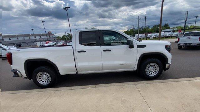 new 2025 GMC Sierra 1500 car, priced at $43,945