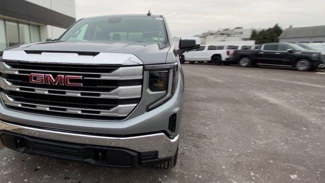 new 2025 GMC Sierra 1500 car, priced at $52,645