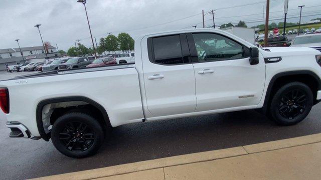 new 2025 GMC Sierra 1500 car, priced at $45,495