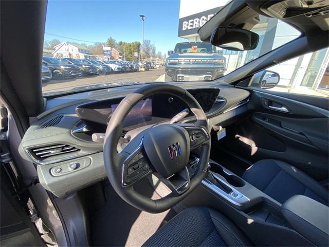 new 2025 Buick Envista car, priced at $27,525