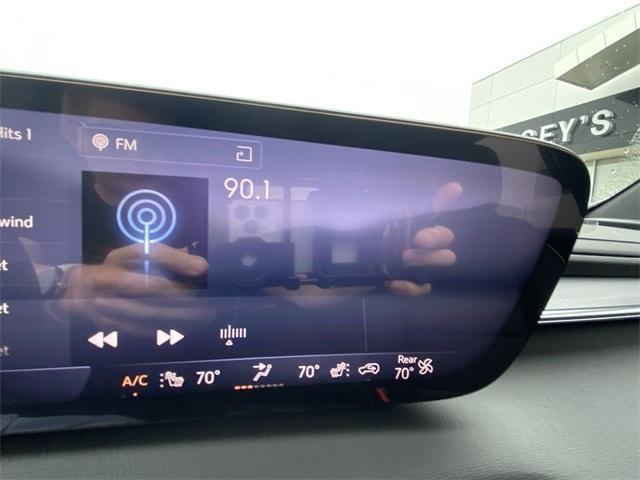 new 2025 Buick Enclave car, priced at $47,960