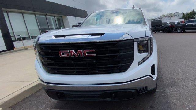 new 2025 GMC Sierra 1500 car, priced at $42,245