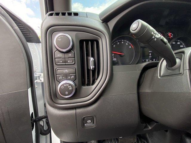 new 2025 GMC Sierra 1500 car, priced at $42,245