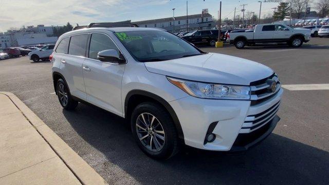 used 2019 Toyota Highlander car, priced at $28,495