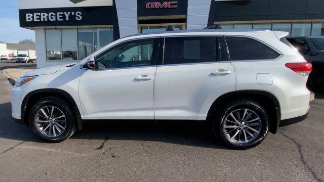 used 2019 Toyota Highlander car, priced at $28,495