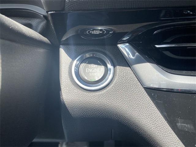 new 2025 Buick Envista car, priced at $29,820